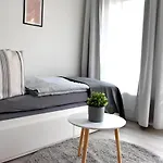 Seifert Apartment *