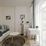 Seifert Apartment *