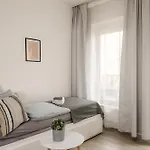 Seifert Apartment *